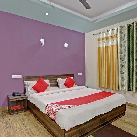 Oyo 48704 Rashi Farms Hotel Hubli Luaran gambar