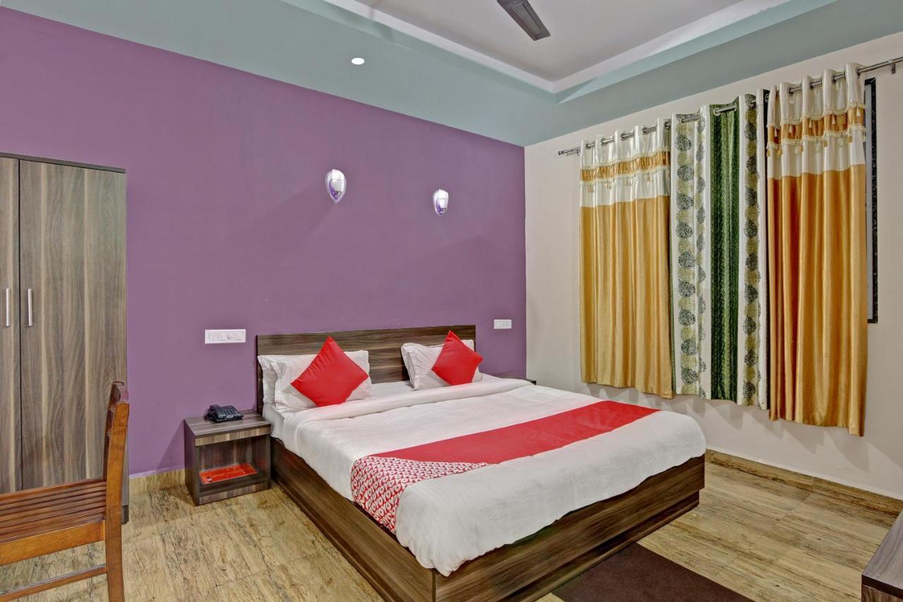 Oyo 48704 Rashi Farms Hotel Hubli Luaran gambar