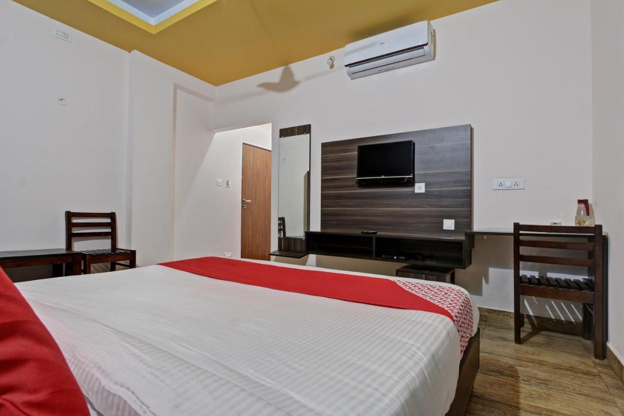 Oyo 48704 Rashi Farms Hotel Hubli Luaran gambar